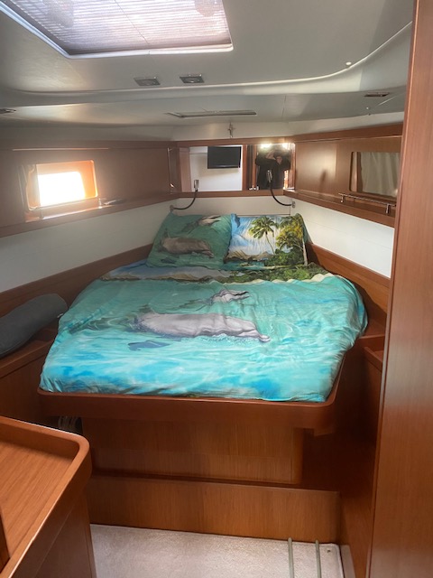 slider 17 Beneteau Sense 46